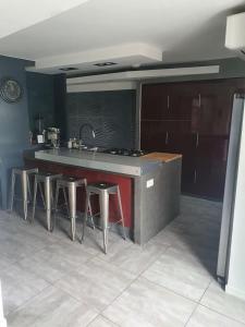 Villas Belle VILLA sur PESSAC , 6 chambres avec piscine, hammam et sauna : photos des chambres