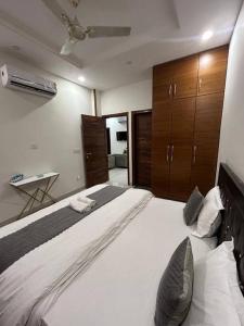 Chic homes in sector 82