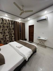 Chic homes in sector 82