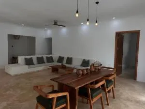 Modern Villa with Private Pool - Bwejuu