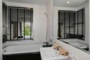 Апартаменты с видом на море на Карон Бич А 409