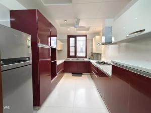 Luxe 4BHK Apartment in Saket, Near Max Hospital