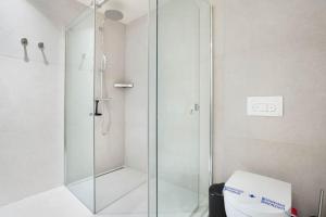 BRAND NEW Luxury 2Bd Velaya Beachfront RDR442