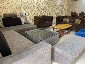 4BHK Luxury Service Apt near Saket