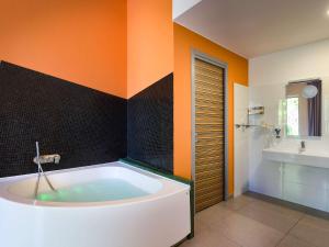 Superior Room with One King Bed, Spa Bath and View