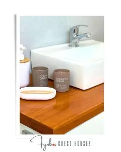 Fynbos Guest Houses - Hopefield