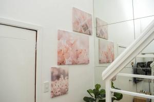 Metro Stay - Prime Spot Near Malls & Major Cities