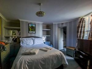 6 Bedroom Refurbished Georgian House Close To Sea & Garden Ramsgate