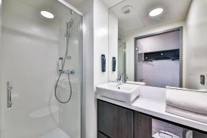 Hotels easyHotel Paris Nord Aubervilliers : photos des chambres