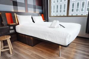 Hotels easyHotel Paris Nord Aubervilliers : photos des chambres