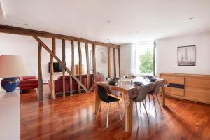 Appartements Gite du Clocher - Appt 6p avec terrasse : photos des chambres