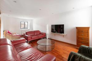 Appartements Gite du Clocher - Appt 6p avec terrasse : photos des chambres