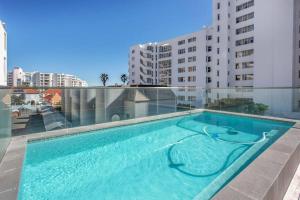 Sea Views 3 bed - The Fairmont - Sea Point BantryBay