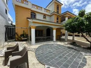 Casa completa con hermosa vista - Isabel de Torres