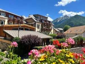 Hôtel Les Autanes Spa-Balnéothérapie & Restaurant - 雷阿隆