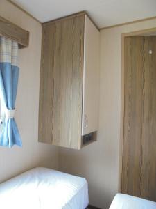 Kingfisher Horizon III 8 Berth Close to site entrance
