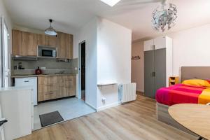 Gare du Nord Confortable pied à terre avec patio