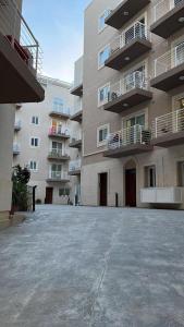 Eureka Mansions elegant & spacious apartment