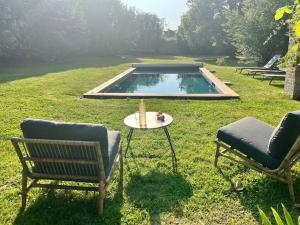 Villas Les Roseaux, 1h de Paris, Grand Jardin, Piscine : photos des chambres