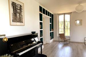 Villas Les Roseaux, 1h de Paris, Grand Jardin, Piscine : photos des chambres