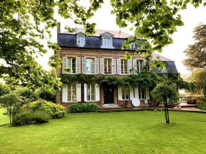 Villas Les Roseaux, 1h de Paris, Grand Jardin, Piscine : photos des chambres