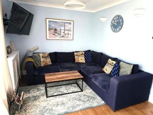 28 ExcellentStays - Heathrow - 5 Bedroom House