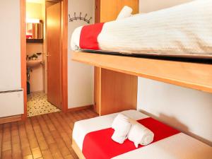 Apartment Dents Rousses I2 by Interhome