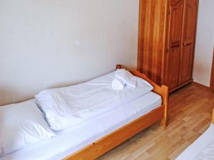 Apartment BI3 by Interhome