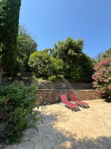 14474 Location saisonnière BAS DE VILLA dans un domaine privé prestigieux