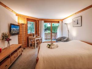 Apartment Résidence Bristol 12b by Interhome