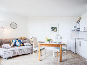 Apartment Le Beach-26 by Interhome