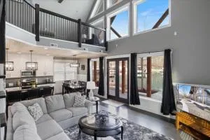 Copper Cabin - No Wake Cove, Kayaks, Fire Pit - Eldon