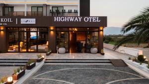 E87 Highway Otel