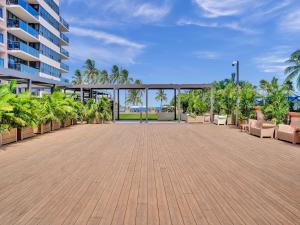 High Floor Adorable 2 Bedroom Condo Resort 1606