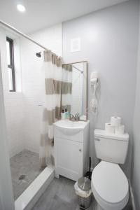 Boho 1-Bedroom Apt 15 Min to Manhattan