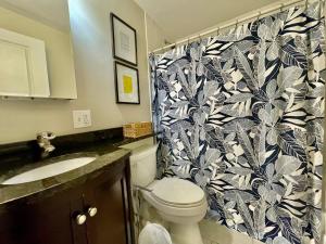 Beautiful 3BR 3BA Duplex parking Best Location Boston