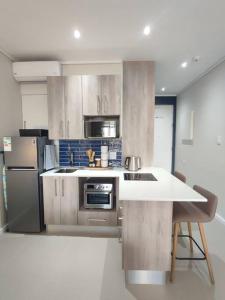 Blue Views Superior at Brookes Hill Suites