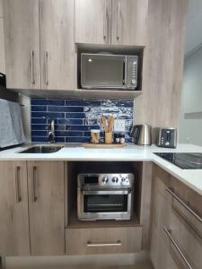 Blue Views Superior at Brookes Hill Suites