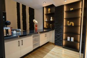 Ecrin Secret, Duplex Premium, Calme, Proche Corniche & Médina, Parking, WIFI - Tanger Centre