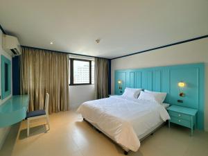Jomtien Beachfront Apartment