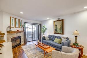 Quiet Condo with Pool Access, Near Arizona Boardwalk