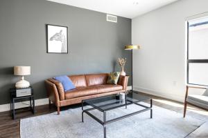 Fairfax 2BR w WD in unit nr W Hollywood LAX-140