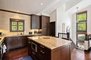 Meadows Townhome A1 by East West Hospitality