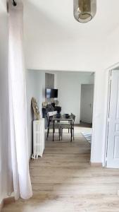 Appartements Le Premium, entre Paris & Disney avec Parking Gratuit : photos des chambres