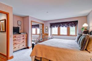 Meadows Townhome L4 by East West Hospitality