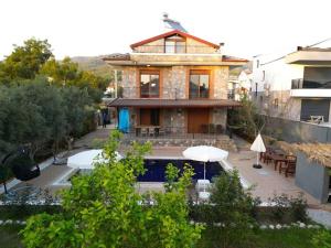 Tuzlu Sistem Havuzlu Luks Villa Fethiye