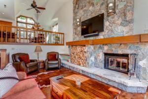 Meadows Townhome N5 by East West Hospitality