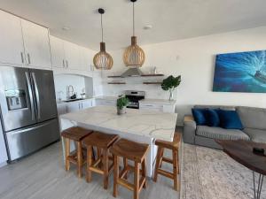 Luxurious Beachfront Condo 2BR at Kite Beach