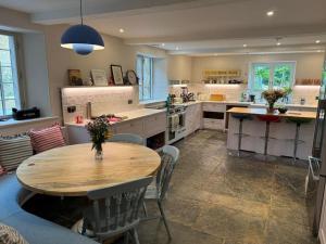 Gants Mill Farmhouse - walk to Bruton