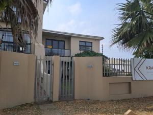 8 Marina Sands beach apartment